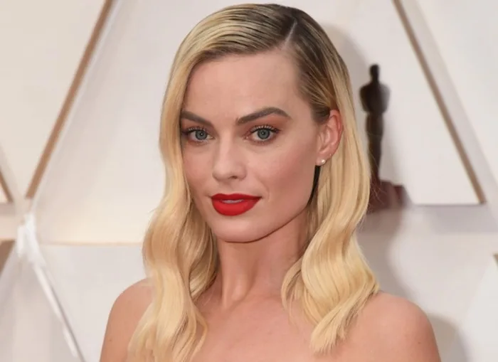 Margot Robbie tiết lộ về cảnh nóng đặc biệt với Leonardo DiCaprio