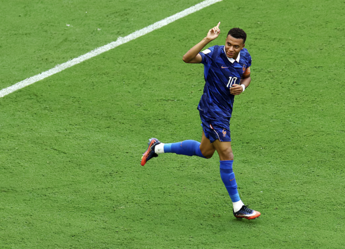 Kylian Mbappé trở thành cầu thủ ghi nhiều bàn thắng nhất lịch sử World Cup