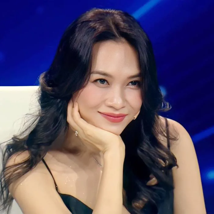 Nữ hoàng Vpop sở hữu nhà trăm tỷ giữa TP.HCM, 26 năm giữ sạch tên tuổi,  nghi yêu đàn em kém 10 tuổi