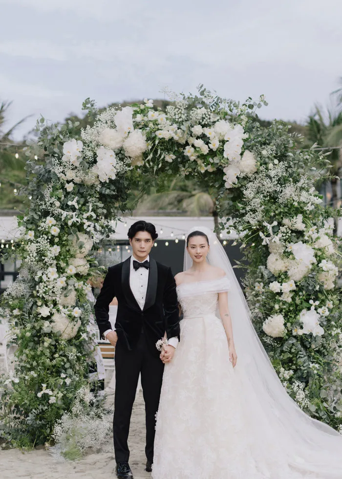 TOP 10 ĐÁM CƯỚI NGHỆ SĨ ĐÌNH ĐÁM NHẤT SHOWBIZ VIỆT - Tony Wedding