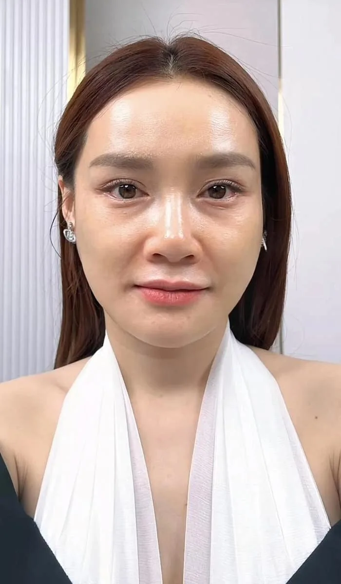 Mặt mộc của Nhã Phương liệu có đẹp như mơ?