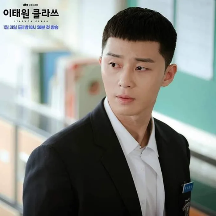 Mỹ nam Park Seo Joon trong 'Itaewon Class' đốn tim khán giả Việt