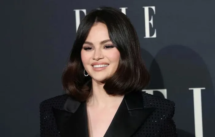 Tỉ phú Selena Gomez quyên góp chữa trị sức khỏe tinh thần cho giới trẻ