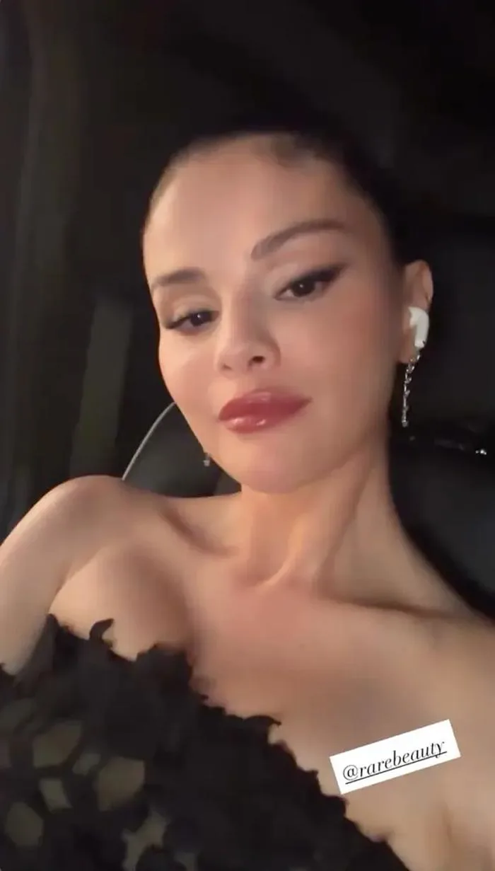 Selena Gomez và dàn sao dự tiệc trước lễ cưới của Taylor Swift - Báo  VnExpress Giải trí