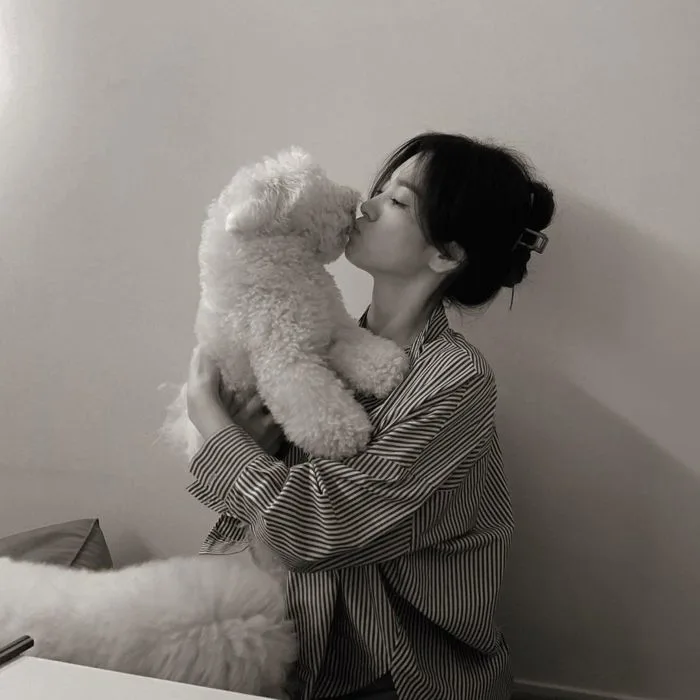 Song Hye Kyo khoe cận cảnh nhan sắc đời thường không thể đẹp hơn ở tuổi U40