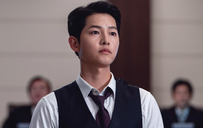 Sự nghiệp 'lên như diều gặp gió' của Song Joong Ki trong năm 2021