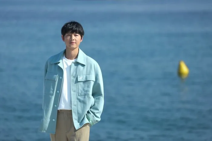 Một số hình ảnh của tài tử Song Joong Ki tại LHP Cannes 2023