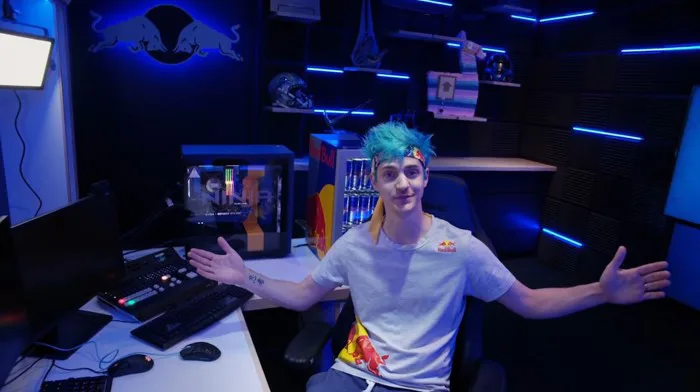 Bên trong studio của streamer nổi tiếng thế giới Ninja, khiến ai cũng mơ ước được ngồi chơi game ở đây một lần