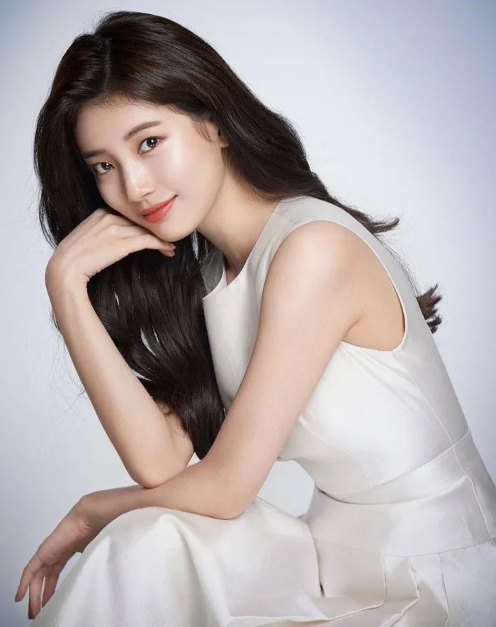 Suzy yêu thích vẻ đẹp tự nhiên, tiết lộ bí quyết giữ vóc dáng ở tuổi 28