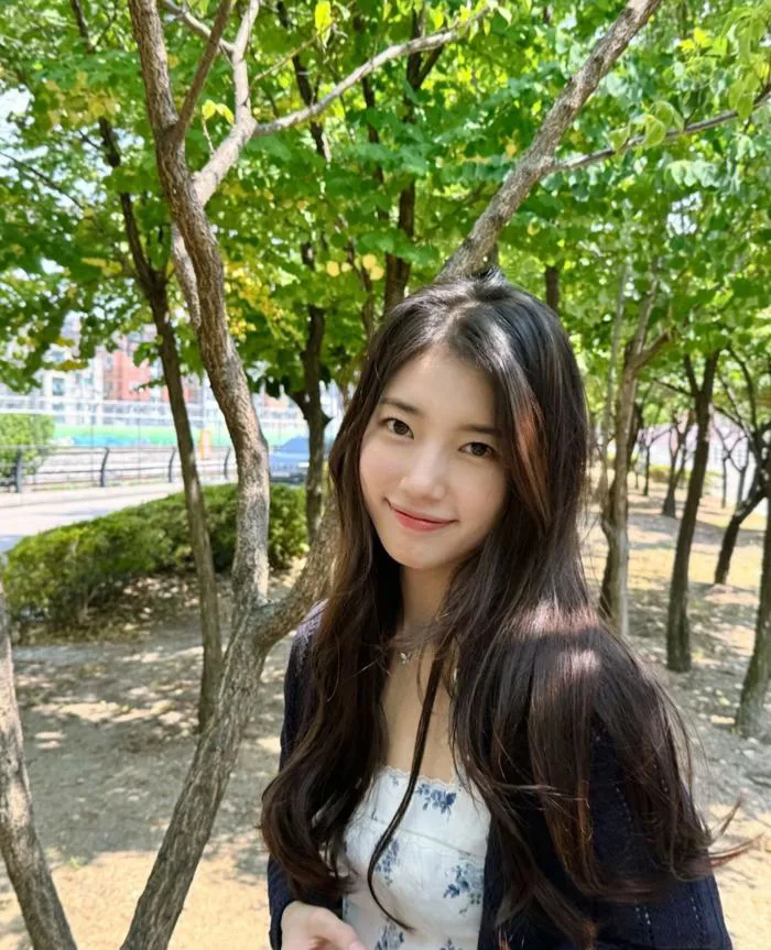 Suzy kỷ niệm 14 năm gia nhập làng giải trí