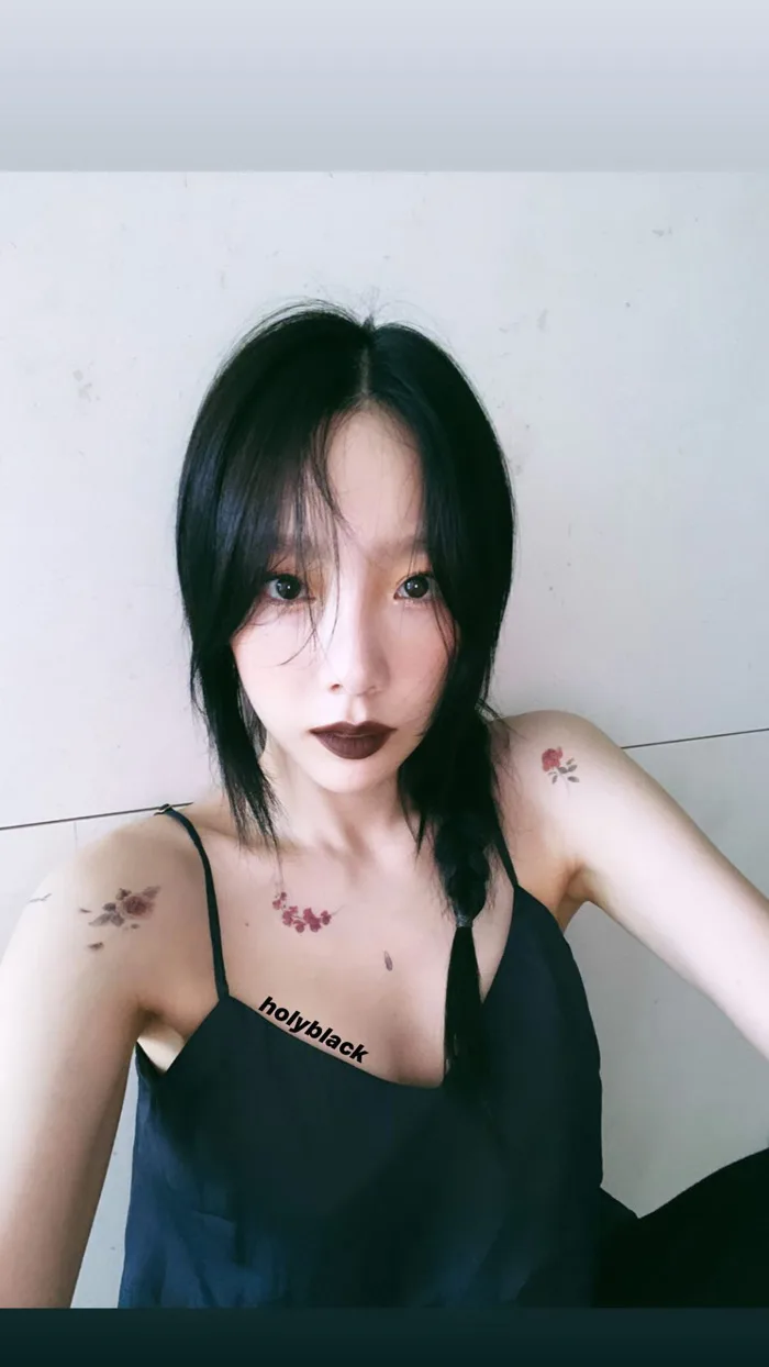 Taeyeon (SNSD) gây bão với màn lột xác trễ nải khoe triệt để vòng 1