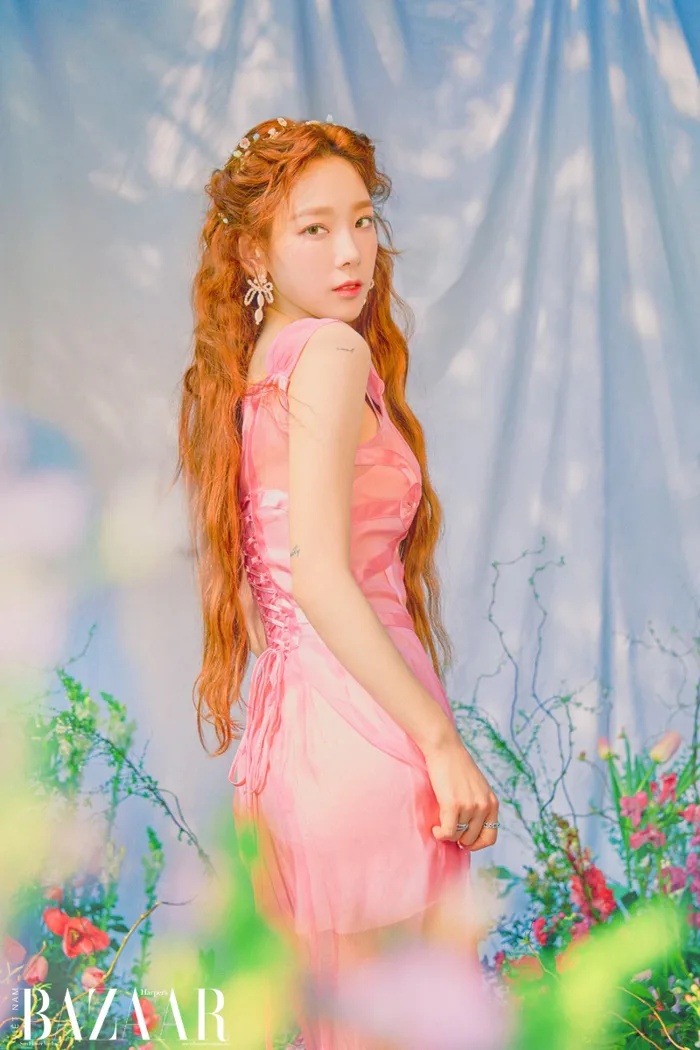 Taeyeon đẹp như hoa trong loạt hình nhá hàng single mới | Harper's Bazaar