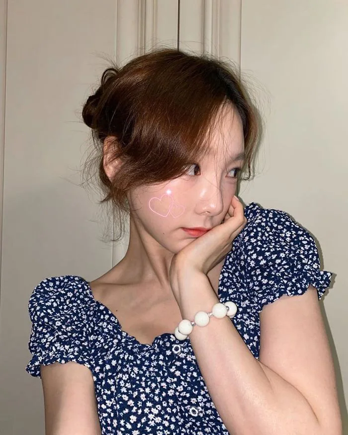 Taeyeon khoe nhẹ vòng tay tự làm, Yoona, Yeri, Key vội vào 'chốt đơn'