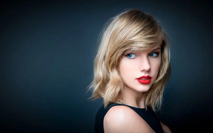 Taylor Swift từ 
