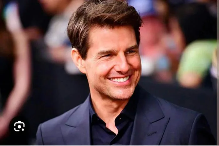 62 tuổi, Tom Cruise tập luyện thế nào để vẫn đóng phim đẹp trai và phong  độ? - Tuổi Trẻ Online