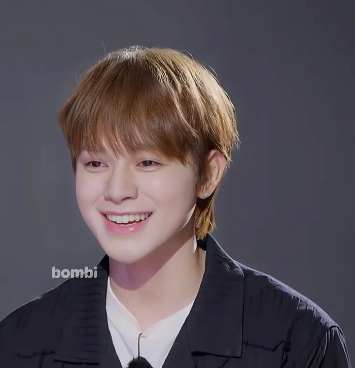 Nam idol người Việt 2k4 chưa debut đã bị chê hát chán