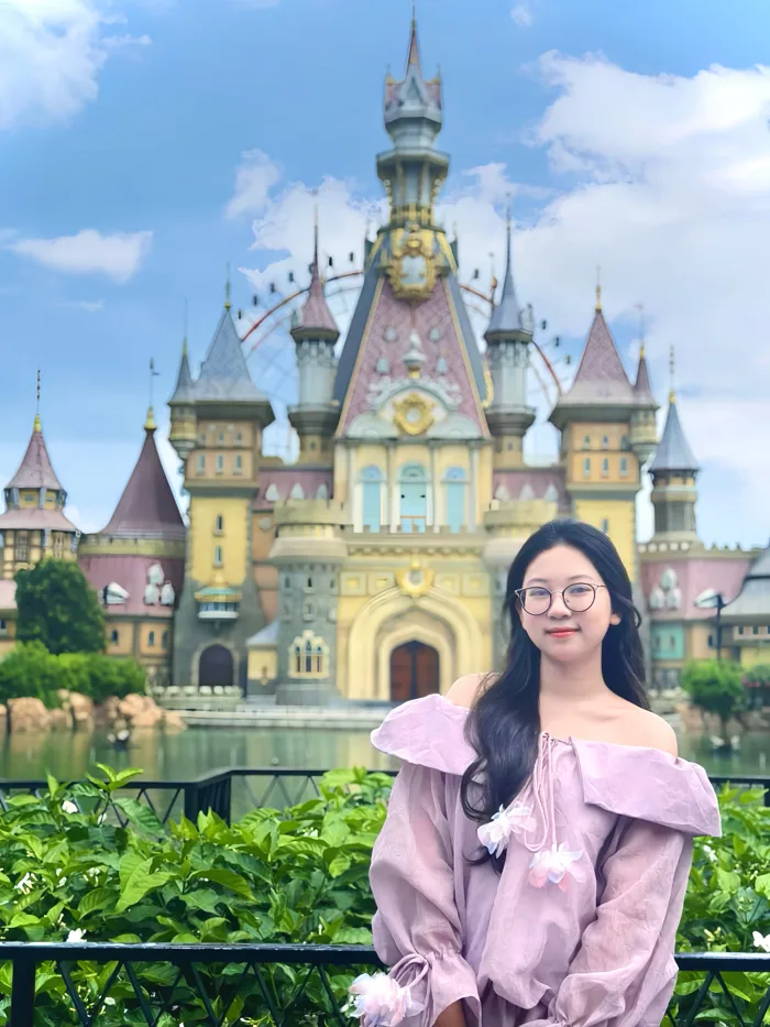Dàn trai xinh gái đẹp “nhả vía” cho 2k6 đỗ đại học chuẩn xịn con nhà người ta | Yeah1 News
