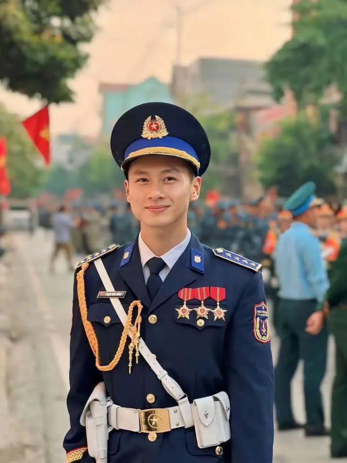 Hội quân nhân đẹp trai 