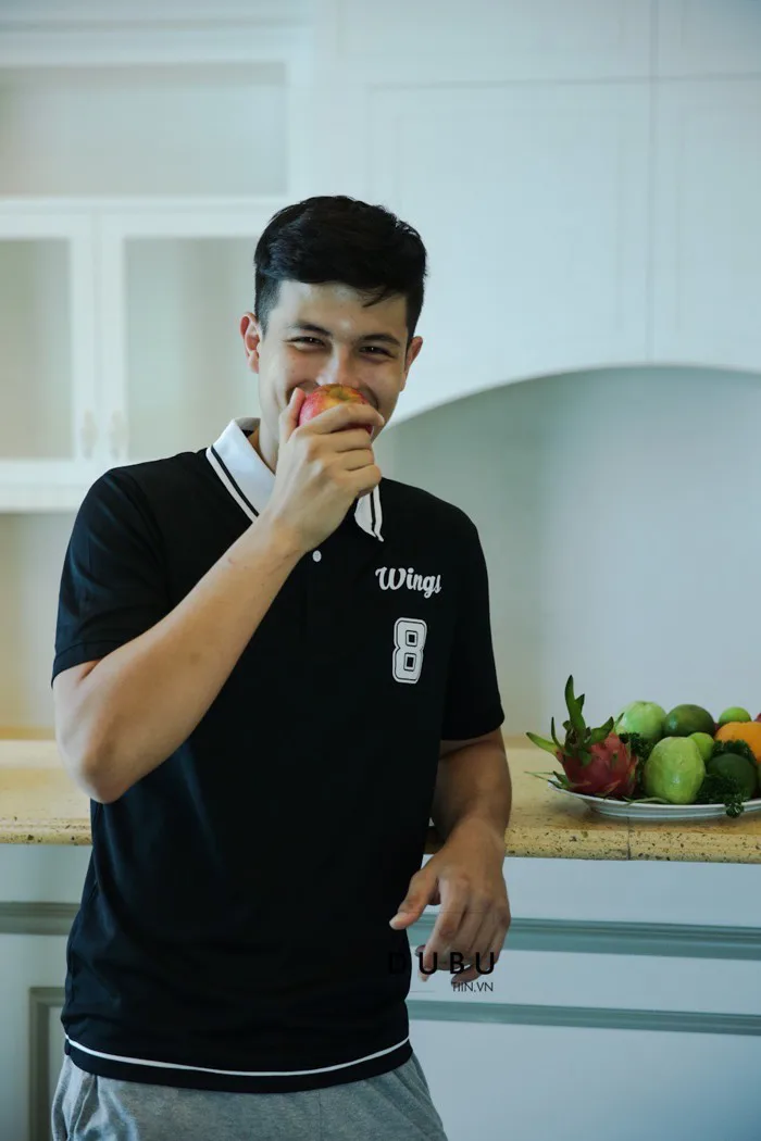 Loạt ảnh đời thường có khả năng 'gây sát thương' cực cao của hotboy bóng rổ  Marko Chí Anh