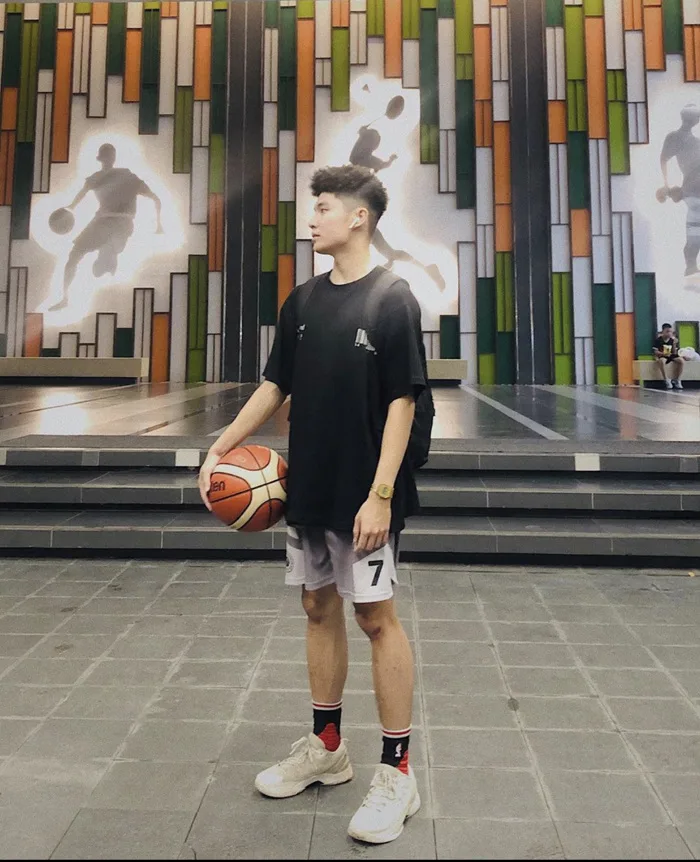 Hot boy bóng rổ