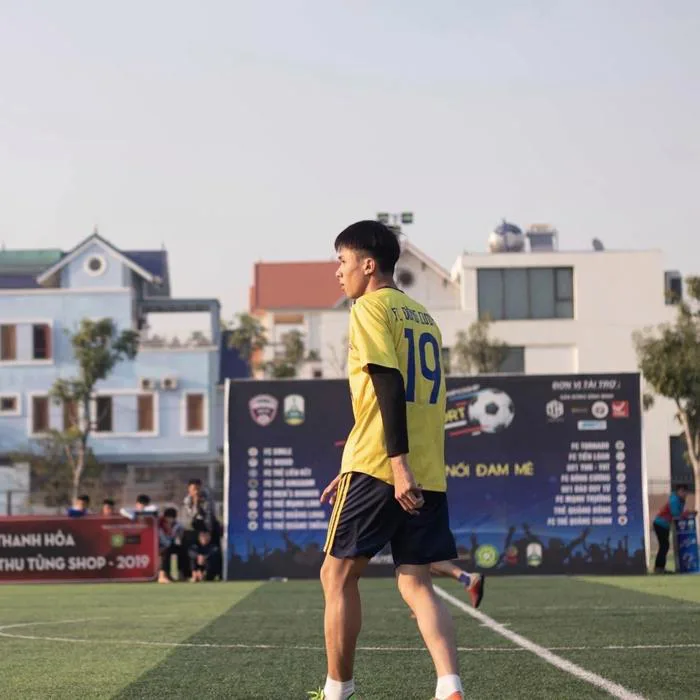Sau Bùi Tiến Dũng là Hoàng Long, Thanh Hóa tiếp tục gây bão vì một cầu thủ trẻ mệnh danh “Hot boy chân vàng” | Báo Dân trí