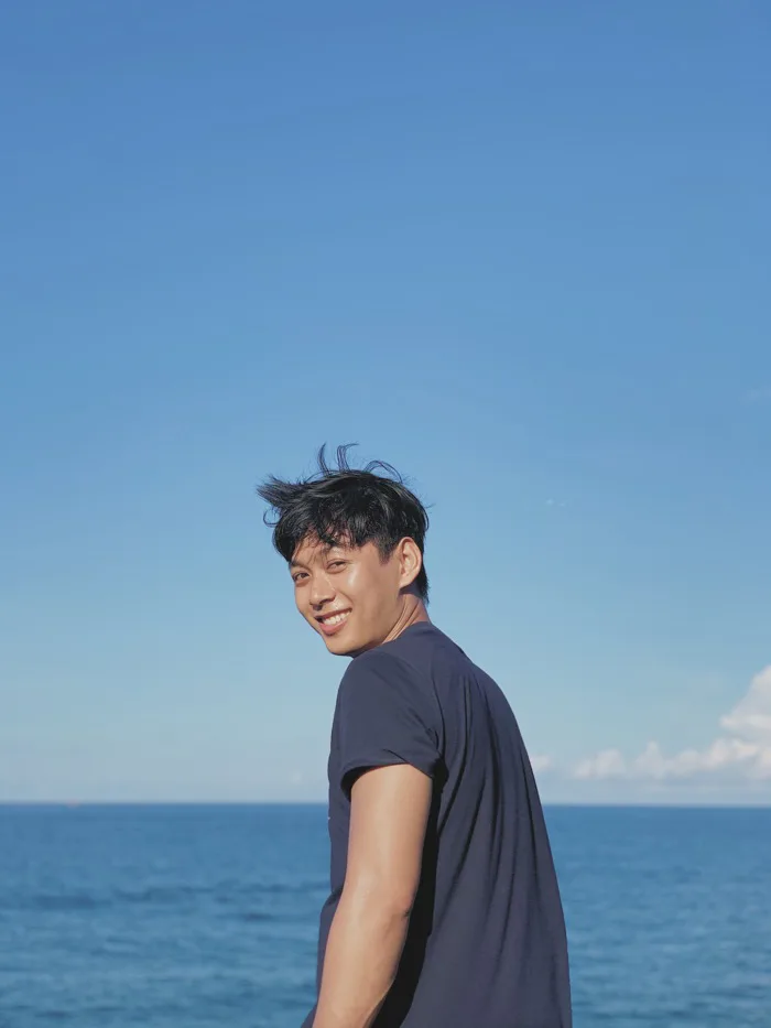 9x đẹp trai sở hữu loạt clip 'triệu view' trong gần 3 tháng 'mắc kẹt' ở Đà  Lạt vì Covid-19