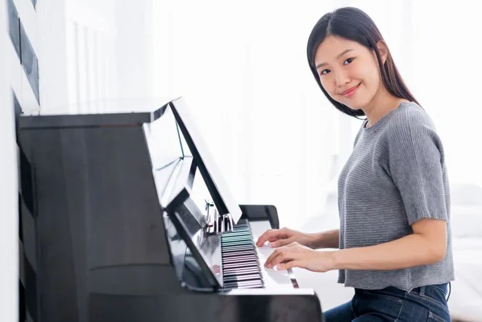 Tuyển tập” những shoot hình chụp ảnh đánh đàn với piano cực chất có 1 0 2  mà bạn phải biết