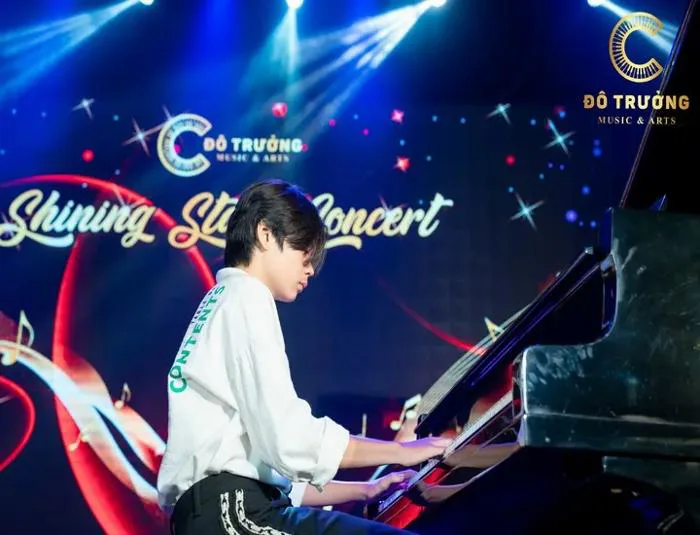 Hướng Dẫn Tư Thế Ngồi Chơi Đàn Piano Chuẩn Và Đẹp - Đô Trưởng