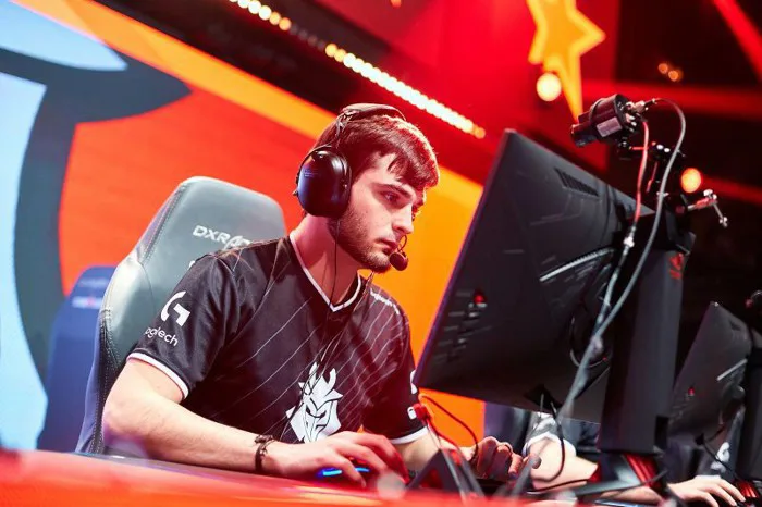 Điểm danh 7 nam thần vừa đẹp trai, vừa chơi điện tử cực đỉnh trong thế giới  esport