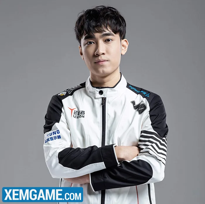 Top 10 nam streamer có màn lột xác ngoạn mục sở hữu vẻ ngoài đẹp trai nhất  Việt Nam