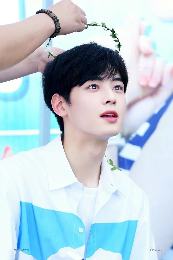 BTS cùng hơn 100 idol bình chọn top đại diện nhan sắc Kpop: TWICE lấn át  Black Pink, nhiều gương mặt gây bất ngờ