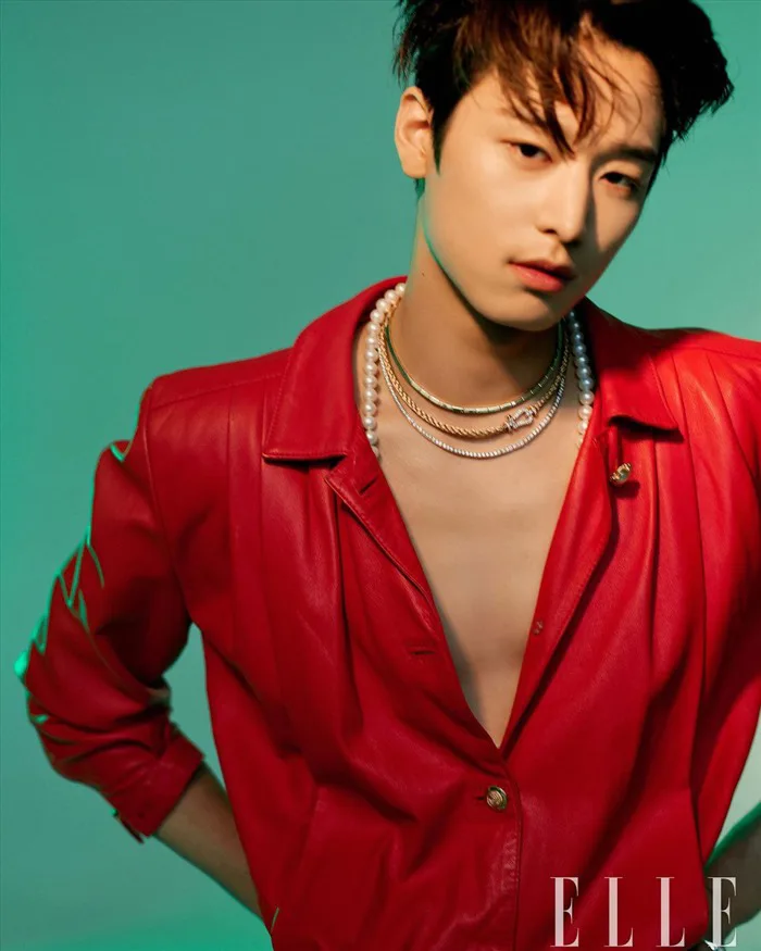Top 10 nam idol Kpop đẹp trai nhất năm 2021: V (BTS) đứng thứ mấy?