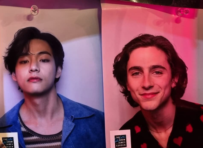 Bức hình gây bão: V (BTS) tình cờ đứng cạnh Timothée Chalamet ở hậu trường  show nước Mỹ, combo cực phẩm trai đẹp ai chịu nổi?