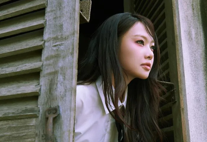 Nicky sau “Anh trai say hi”: Hài hước, ma mị và… đầy cú twist