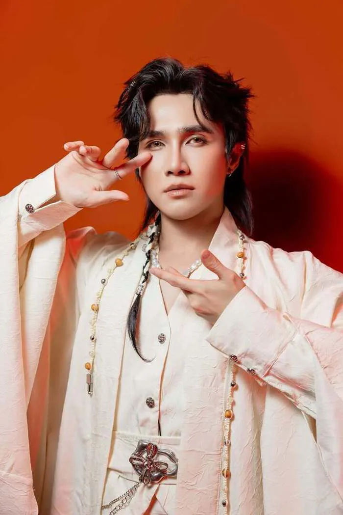 Huỳnh Lập nói lý do có màn trình diễn 'ma mị' gây tranh cãi ở show 'Anh trai '