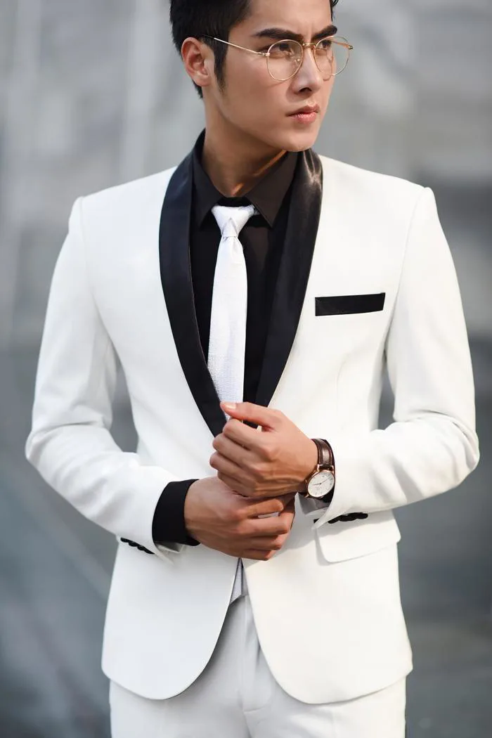 Chụp ảnh cưới nên mặc vest màu gì? 8 gợi ý cho chú rể