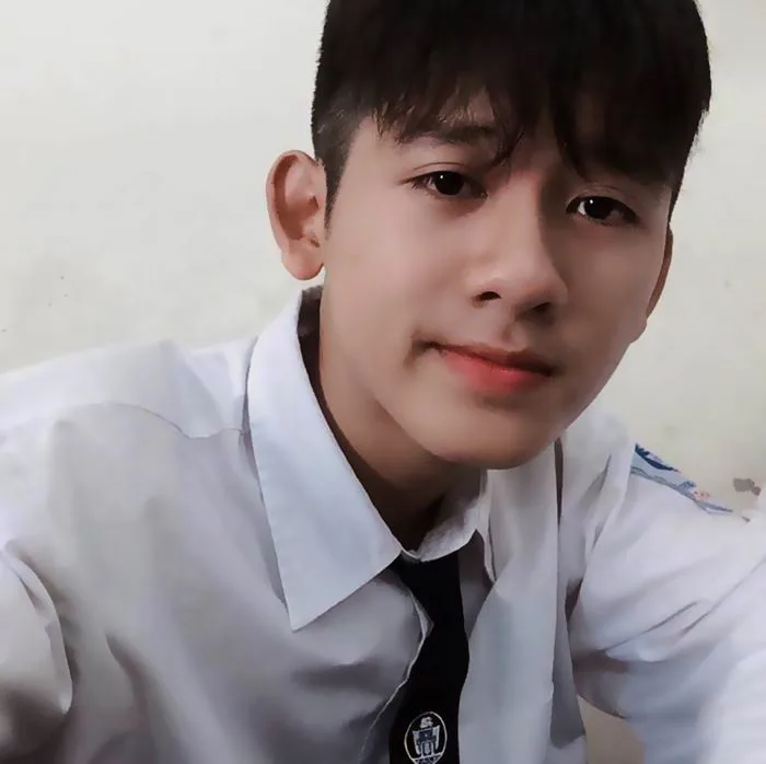 Khám phá hình ảnh những chàng trai đẹp trai ở độ tuổi học sinh cấp 2, cấp 3.