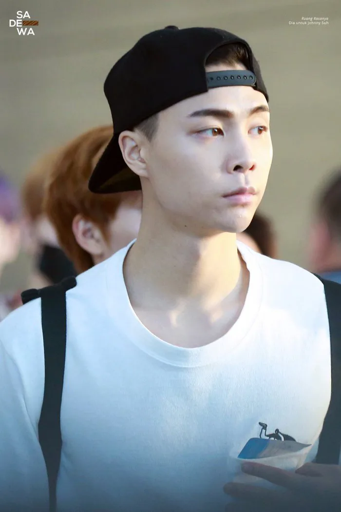 Đã đẹp trai ngời ngời, 5 nam idol này còn khiến fan ngất ngây với hình ảnh  cool ngầu khi đội mũ ngược