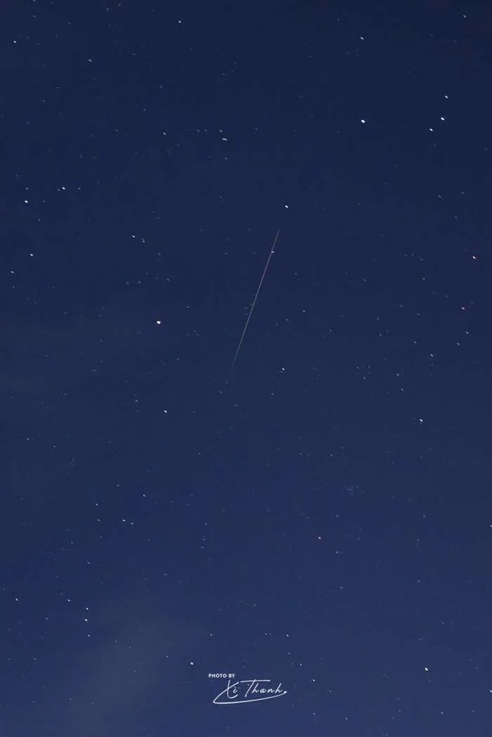 Ngắm mưa sao băng Perseids vụt sáng trên bầu trời rạng sáng nay