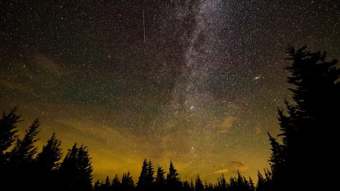 Ngắm mưa sao băng Perseid cực đại đẹp nhất năm
