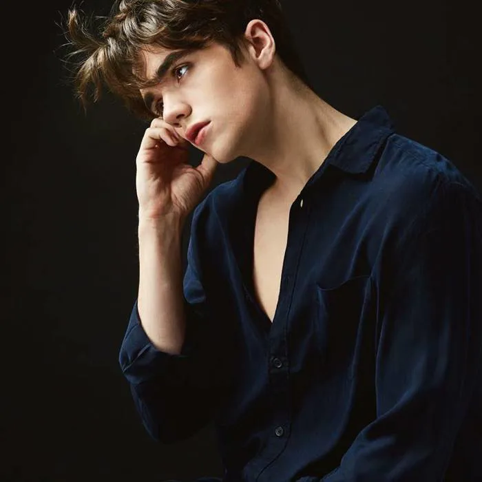 Chàng hot boy siêu đẹp trai khiến chị em thổn thức đứng ngồi không yên
