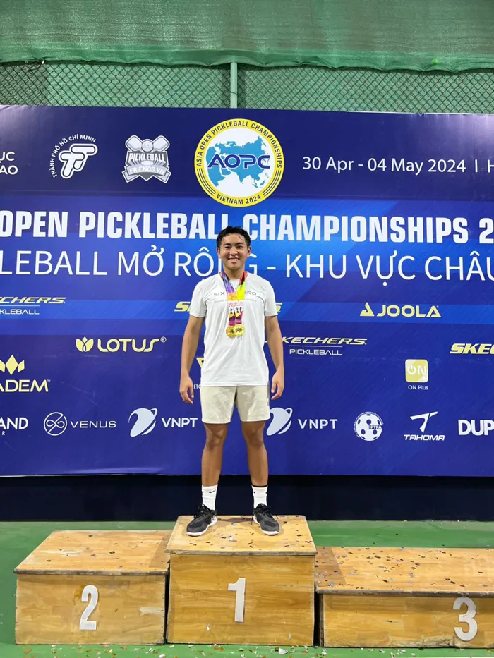 Trai đẹp top 1 Pickleball châu Á: Phụ nữ diện đồ đẹp ra sân là điều đáng  tôn trọng