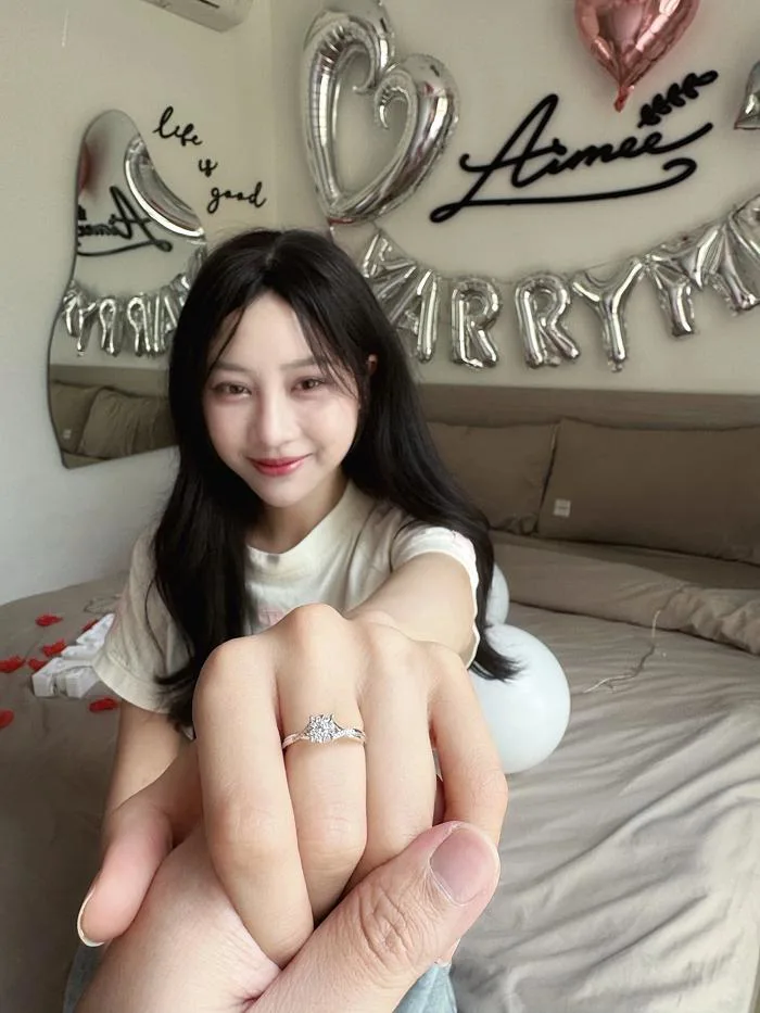 Streamer Nắng từng hai lần mắc ung thư được cầu hôn - Ngôi sao