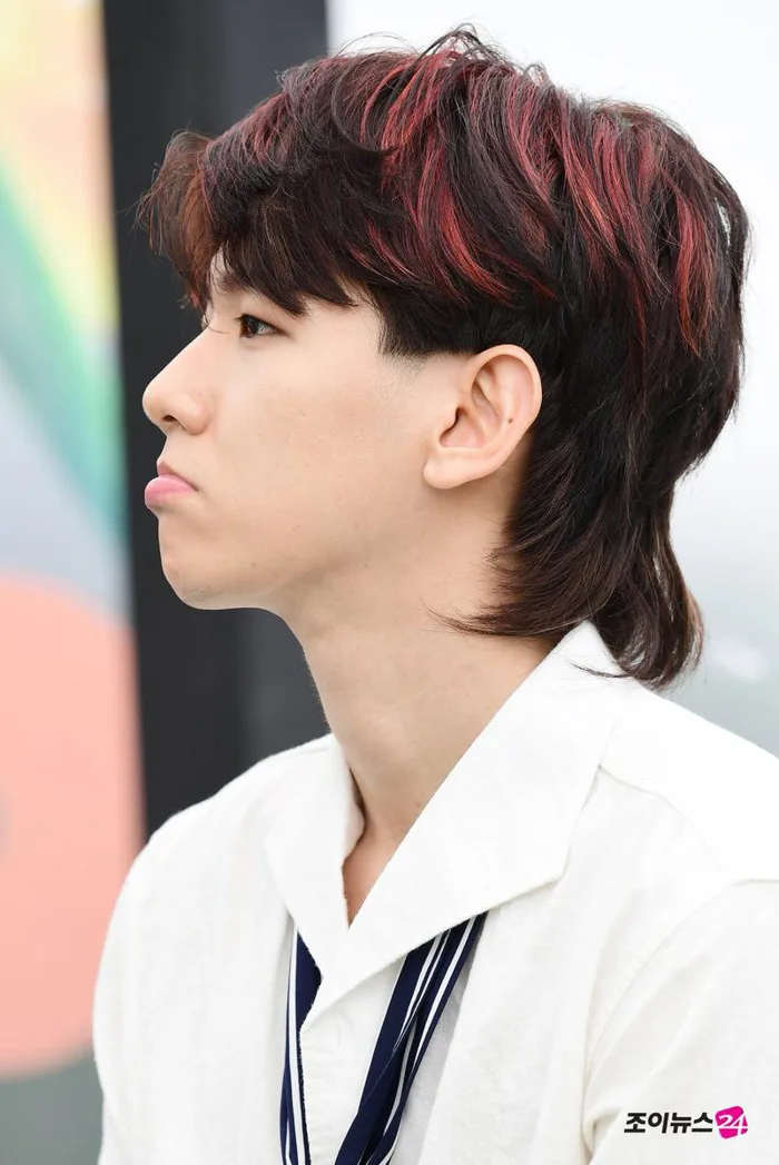 Tóc mullet kén mặt là thế nhưng cũng không thể làm khó 8 nam thần tượng này