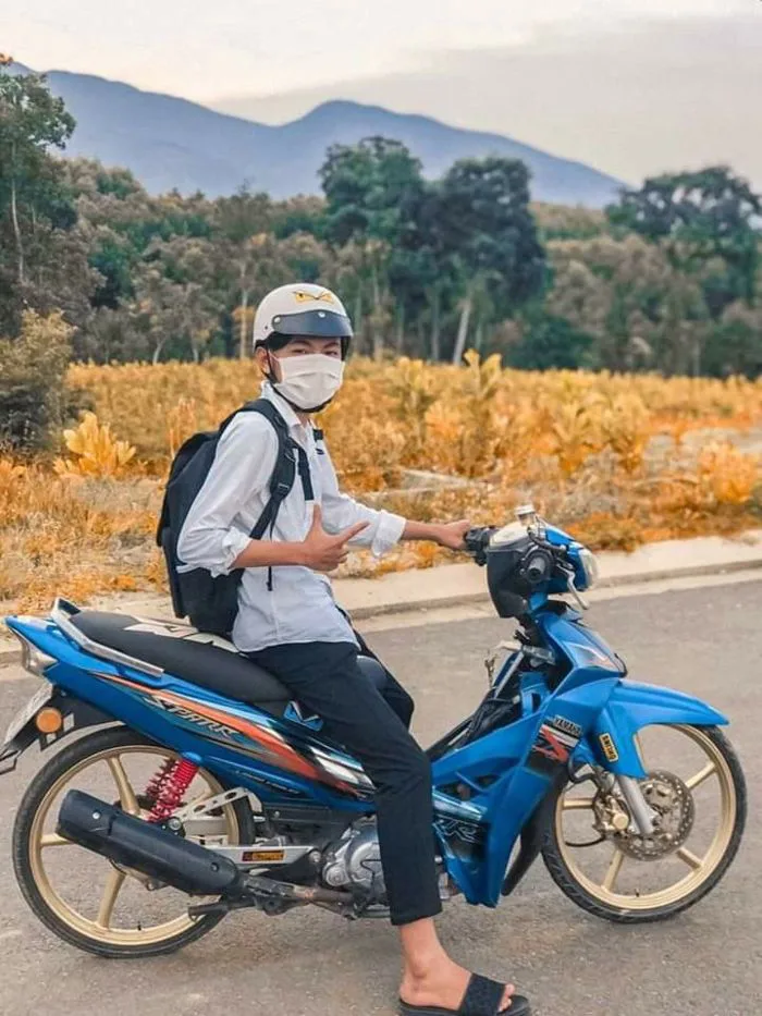 Xe sirius | Cài đặt máy ảnh, Xe đẹp, Trai đi xe