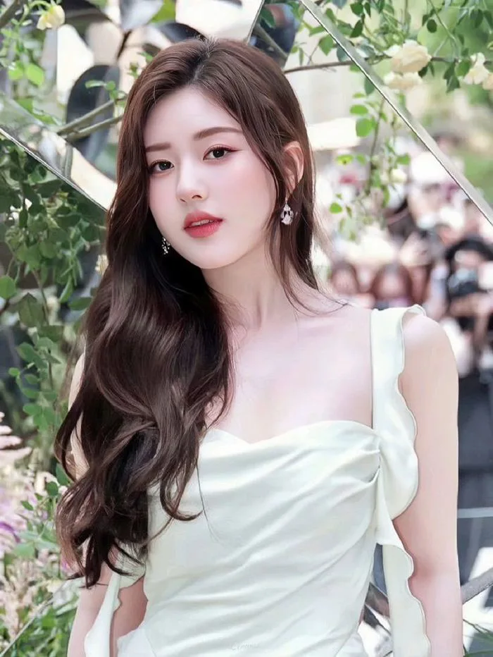 Khám phá 560 ý tưởng Triệu Lộ Tư và nữ diễn viên | nữ thần, hình ảnh, sắc  đẹp và các ý tưởng khác