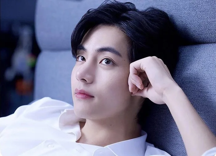 V (BTS) được bình chọn là gương mặt đẹp trai nhất thế giới
