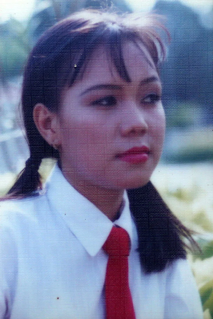 Bất ngờ trước nhan sắc thời trẻ của nghệ sĩ Việt Hương