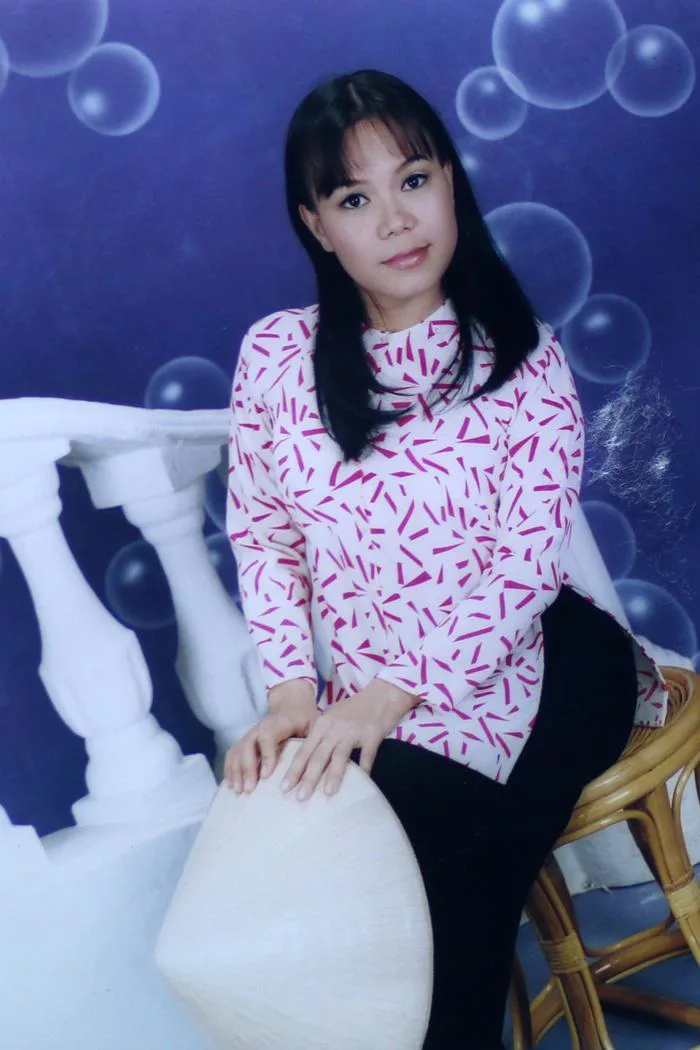 Ngắm loạt ảnh “một thời tuổi trẻ” của Việt Hương | Báo Dân trí