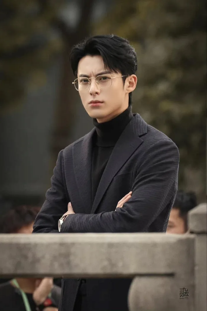 Phản ứng của Vương Hạc Đệ trước thông 'nên duyên' cùng Địch Lệ Nhiệt Ba  trong phim mới | Phụ Nữ & Gia Đình